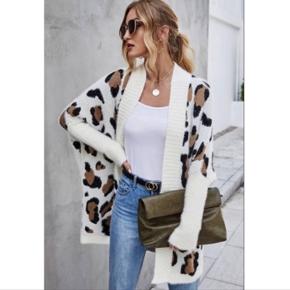 Leopard Print Open Front Cardigan Dolman Sleeves and Relaxed Bodice - Picture 3 of 8
